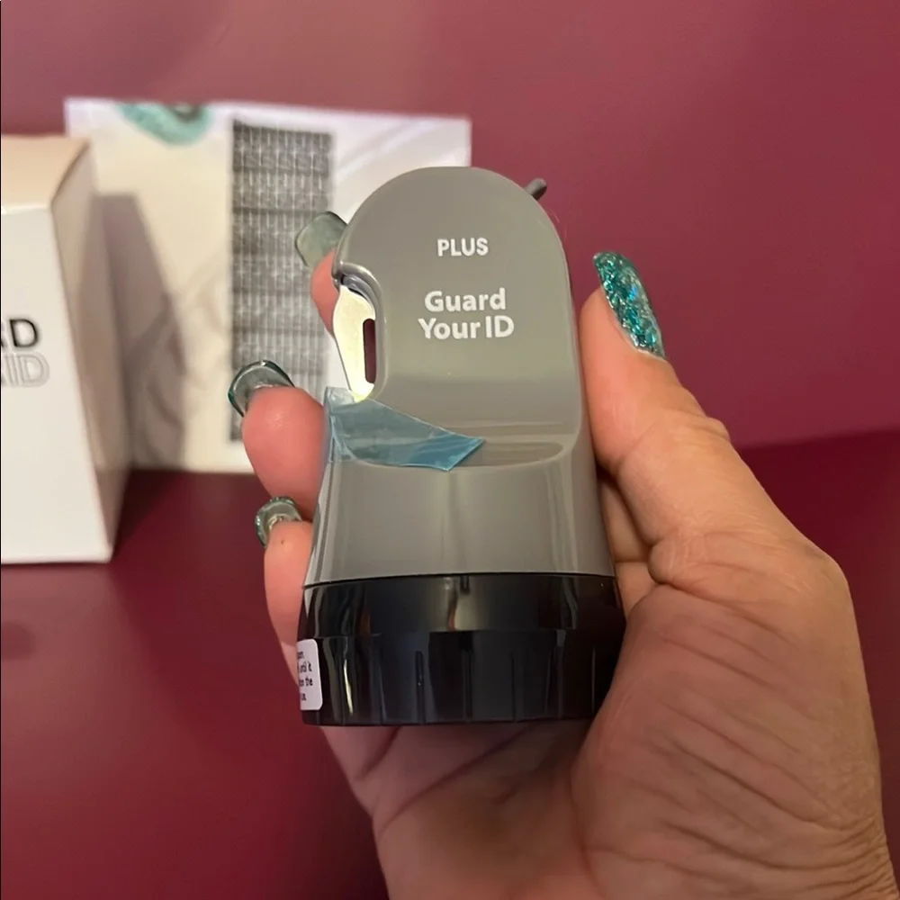 PLUS Guard Your ID Roller Stamp Identity Protection Letter Opener.